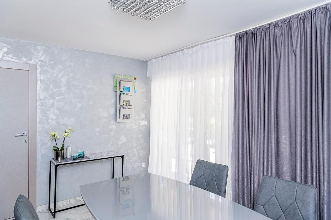 Apartments Petra Krk كرك المظهر الخارجي الصورة