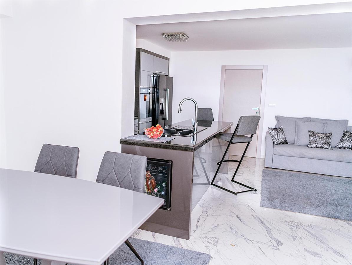 Apartments Petra Krk كرك المظهر الخارجي الصورة