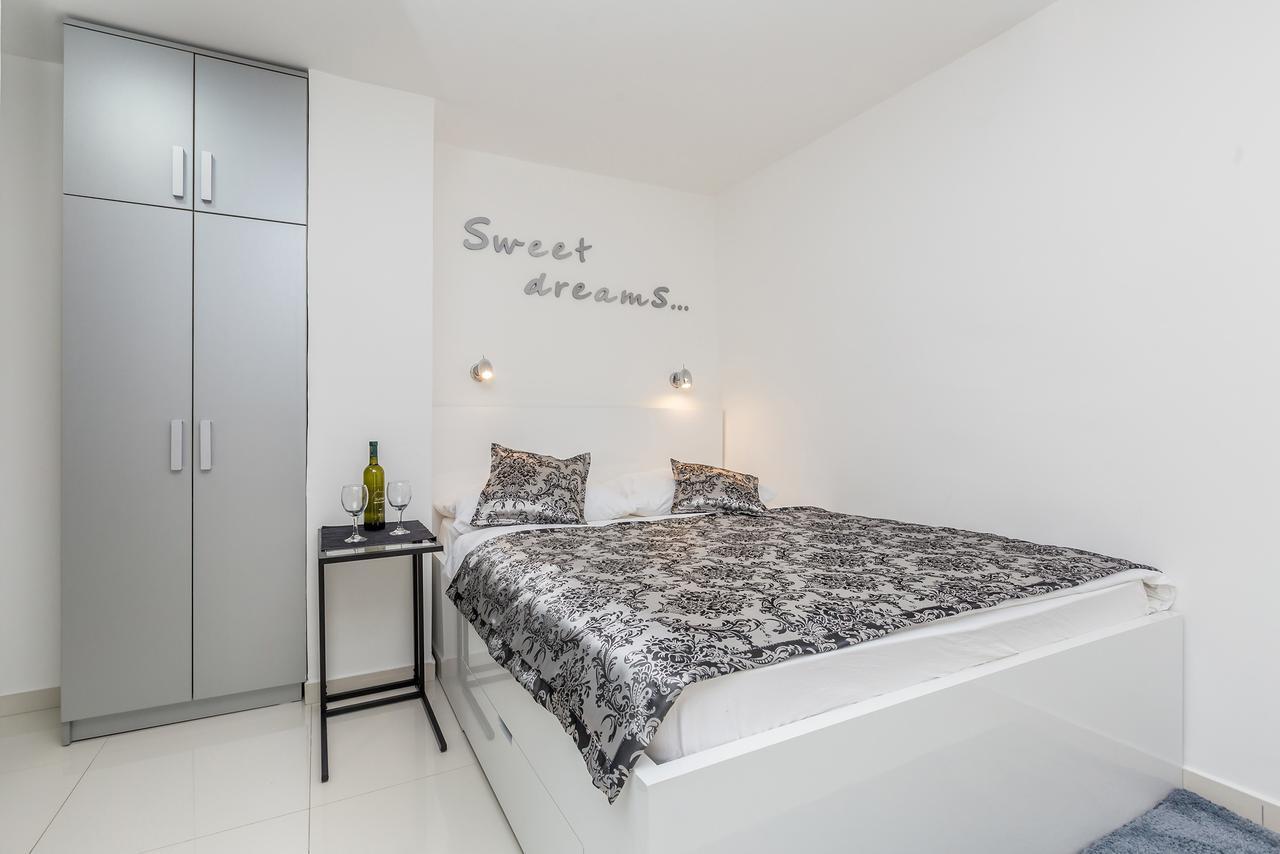 Apartments Petra Krk كرك المظهر الخارجي الصورة