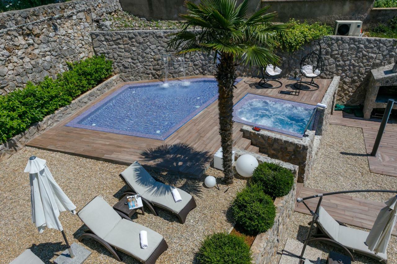 Apartments Petra Krk كرك المظهر الخارجي الصورة