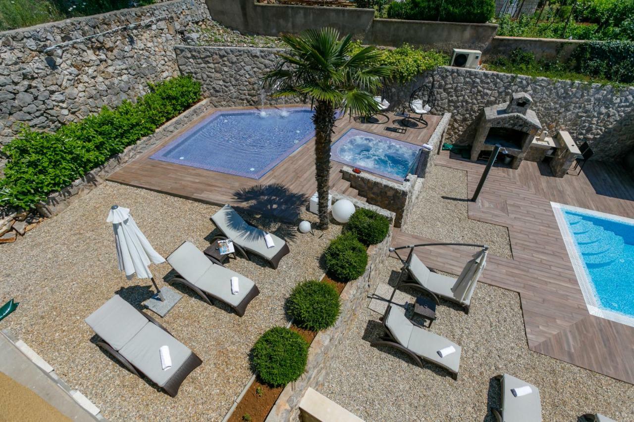 Apartments Petra Krk كرك المظهر الخارجي الصورة